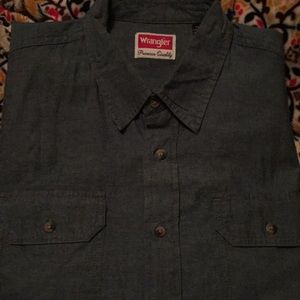 L Men’s Denim Material Shirt